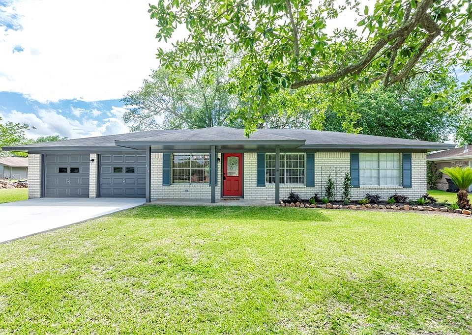1st image of 422 Nancy Dr