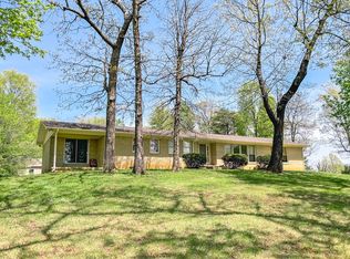 70 Hickory Dr, Madisonville, KY 42431