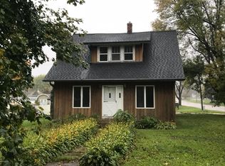 628 Warren Ave, Spring Valley, MN 55975