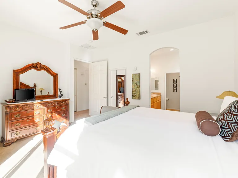 48861 Heifitz Dr — Photo 13
