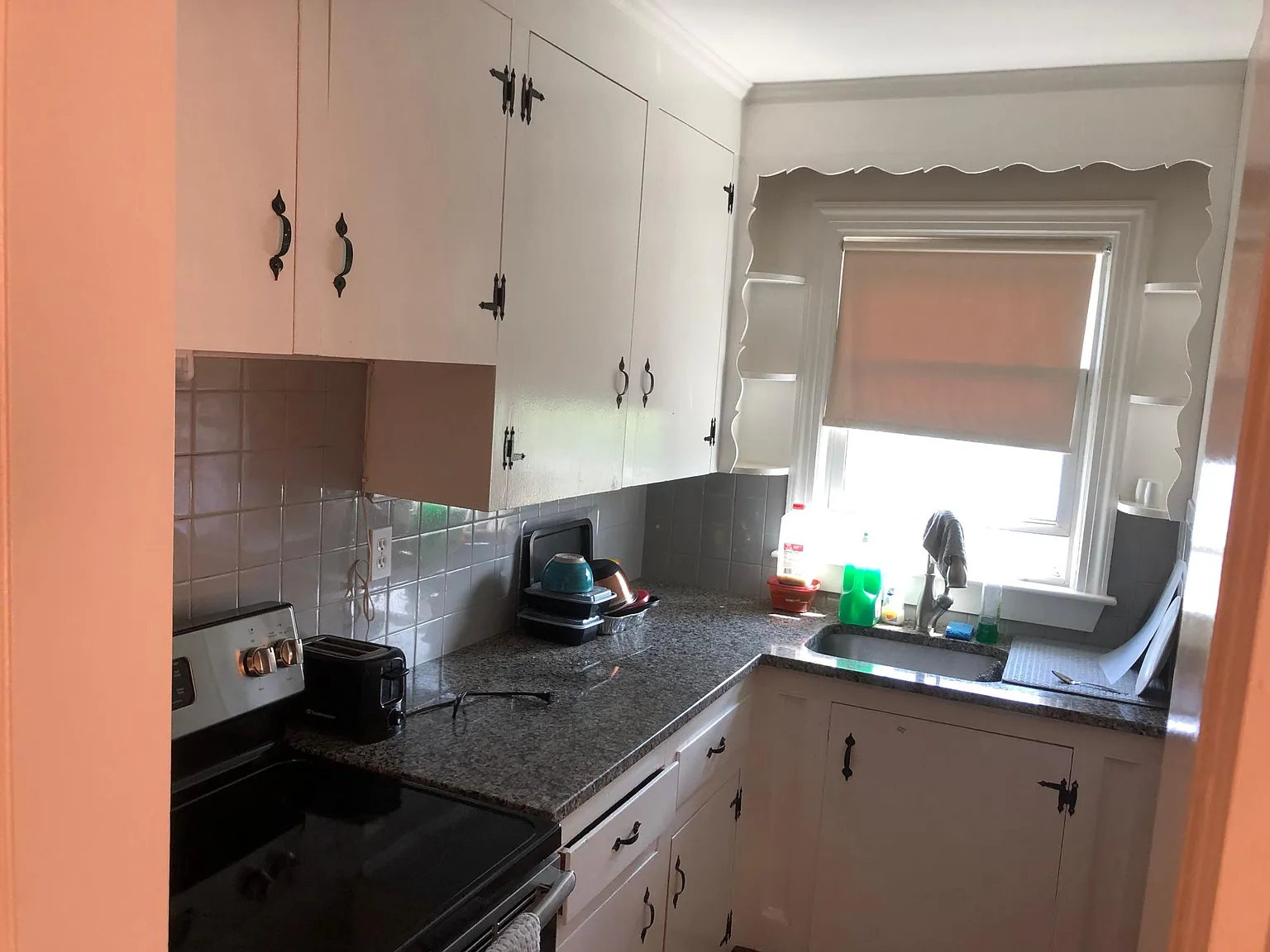 54 Monroe Ave — Photo 4