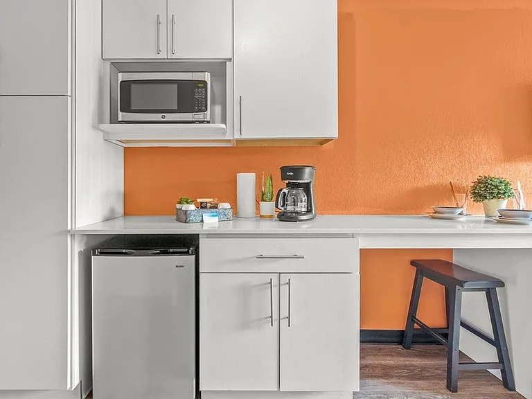 228 Spaces - Furnished Micro-Living Apartments — Photo 22