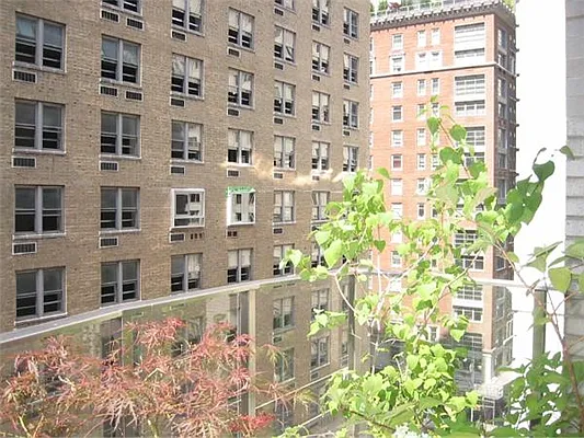 Rented by essential NEW YORK Real Estate | media 18