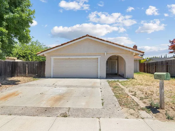 762 Garden Gate Dr, Manteca, CA 95336