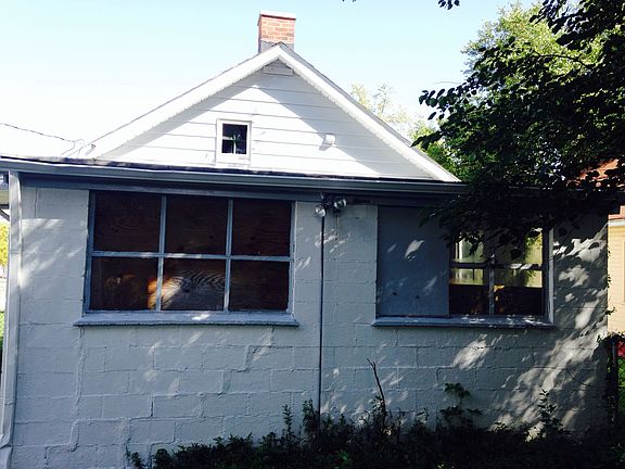 4th image of 6610 Consul Ave
