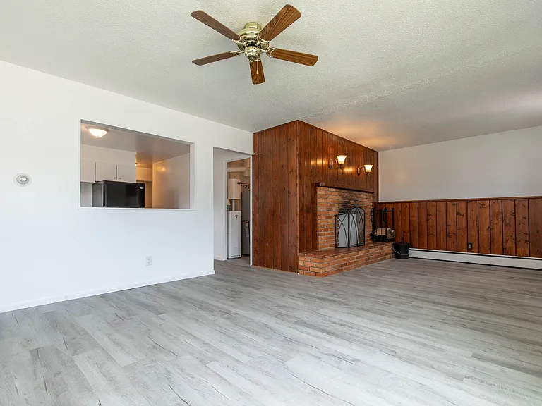 229 E Fairmont Blvd — Photo 7
