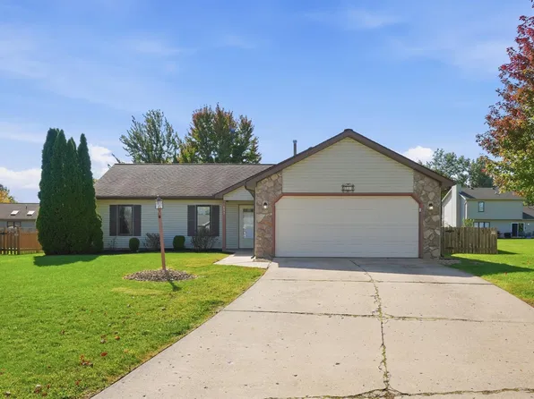 833 Laurel Hill Pl, Fort Wayne, IN 46825