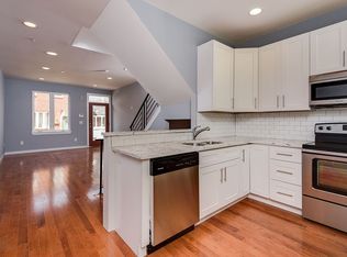 530 Hoffman St, Philadelphia, PA 19148