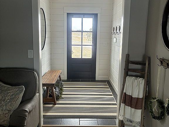 3rd image of 20441 Falcon Ridge Rd
