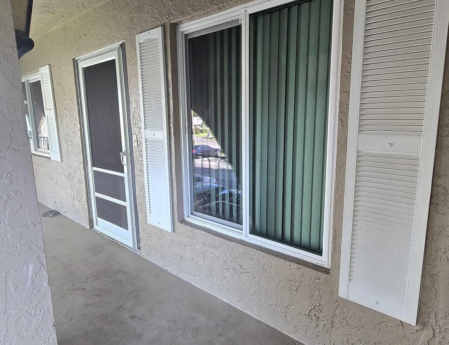2 bed, 2.0 bath, 989 sqft, $2,000 — Photo 3