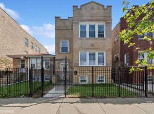 4033 W Crystal St, Chicago, IL 60651