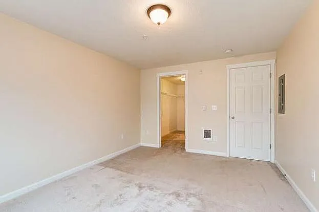 760 NW 185th Ave #203 — Photo 8