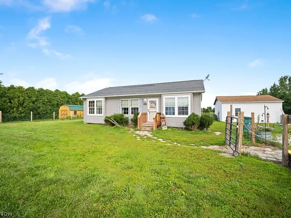4569 W Oak Harbor Southeast Rd, Pt Clinton, OH 43452
