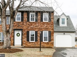 21 Lakeview Pl, Lititz, PA 17543