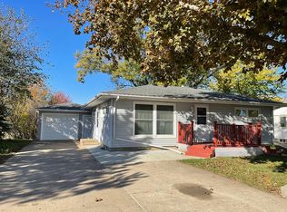 433 16th St NW, Waverly, IA 50677
