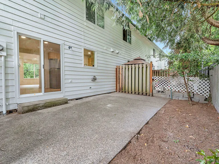 5210-5232 SE Rinearson Rd #5230 — Photo 20