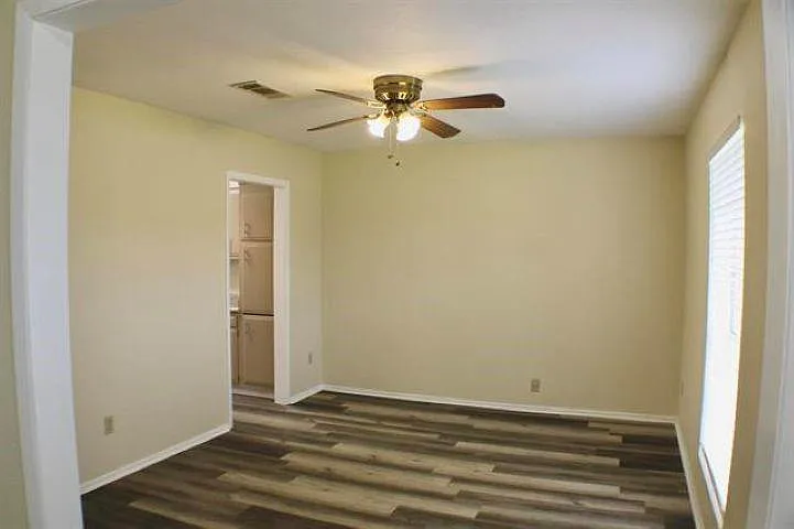 8690 Manion Dr — Photo 10
