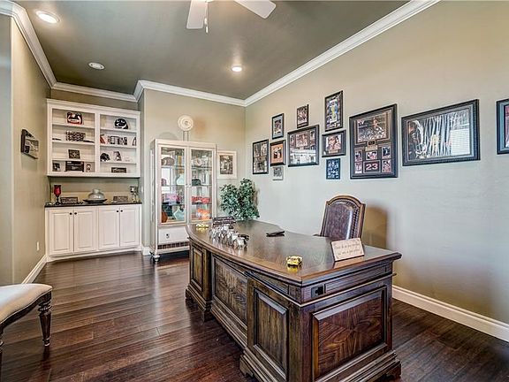 Office with built-ins