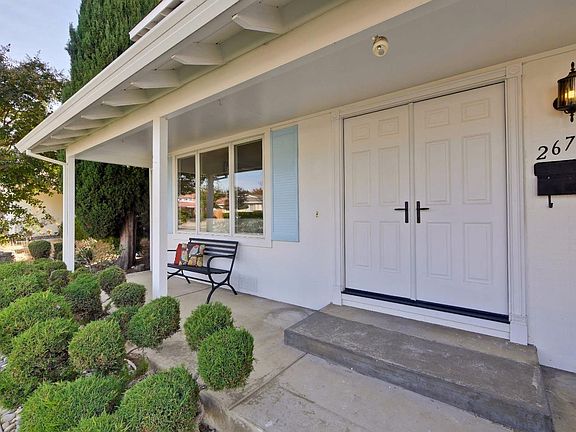 3rd image of 2674 Agua Vista Dr