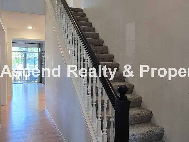 4197 NW 126th Ave — Photo 2