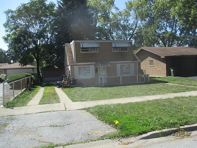2611 W 97th St photo 1