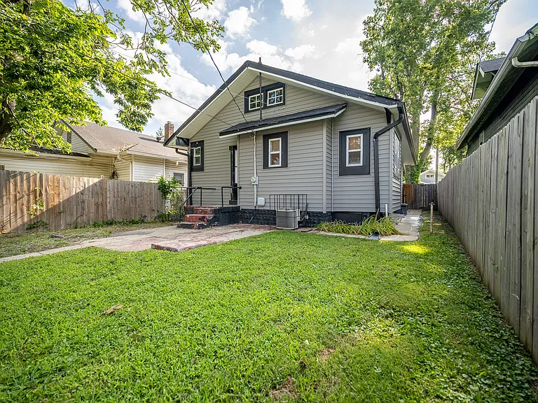 3438 Carrollton Ave — Photo 21