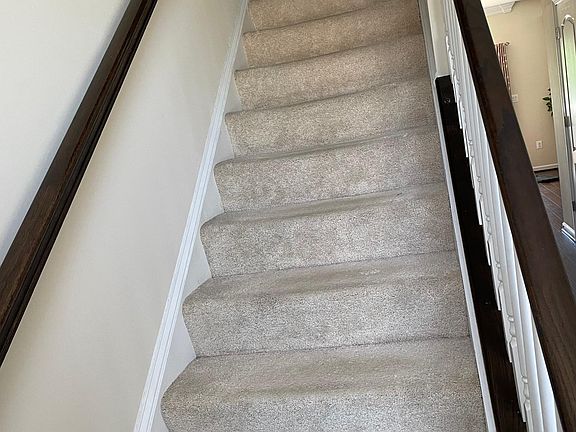 2nd image of 117 Hidden Brook Dr