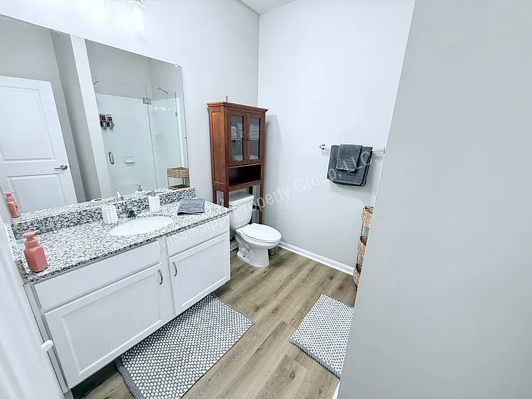 209 Town Center Dr — Photo 10
