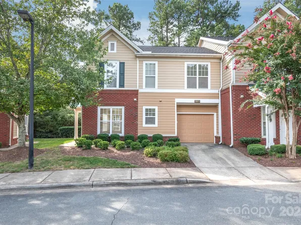 11453 Dixie Glen Dr, Charlotte, NC 28277