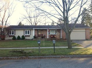 1144 Springview Dr, Flushing, MI 48433