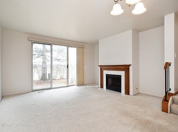 3rd image of 17883 W Salisbury Dr