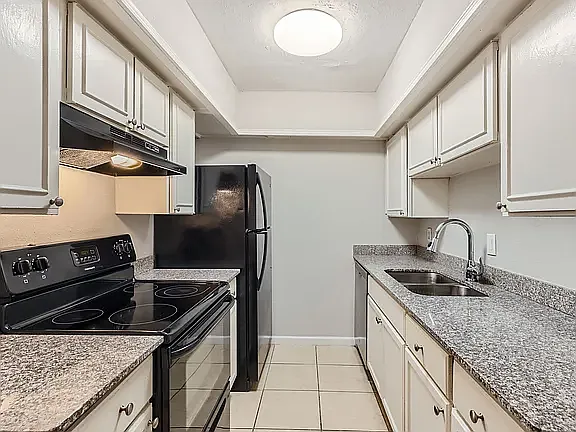 The Gardens Apartments — Photo 16