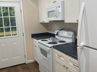 406 High St APT B, Mc Ewen, TN 37101