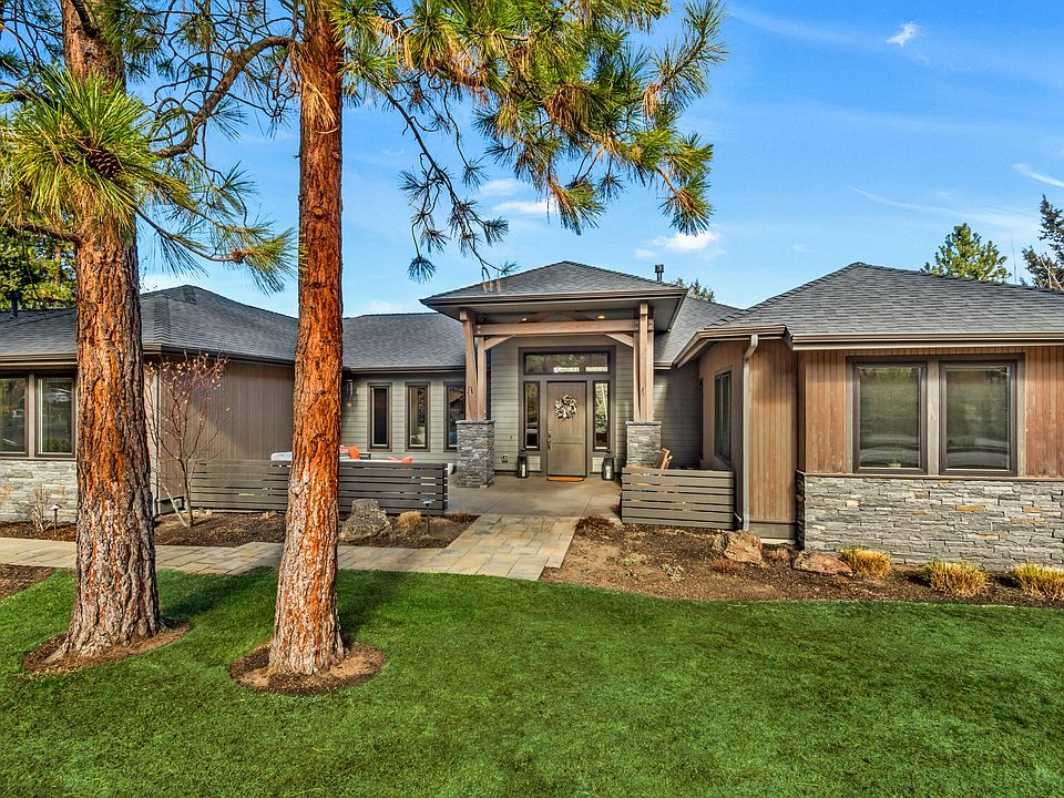 1st image of 61475 Meeks Trl