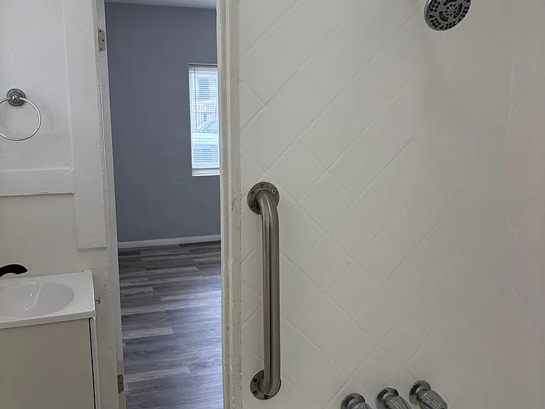 1128 Raymond Ave #1 — Photo 14