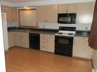 374 N 9th St, Saint Helens, OR 97051