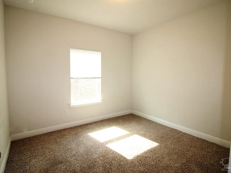 8006 Burnside Loop — Photo 19