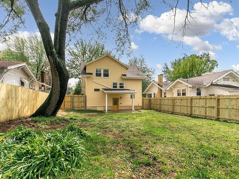 617 E Delmar St — Photo 31