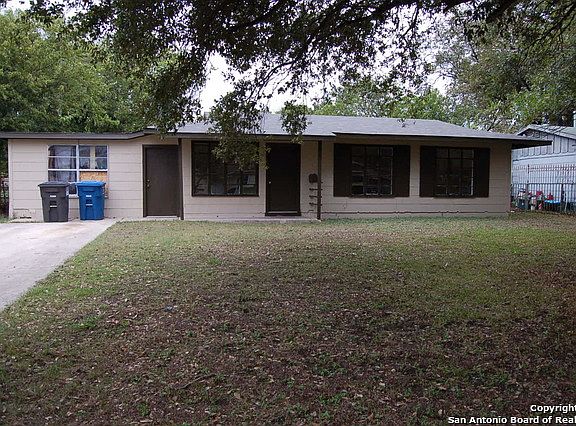 2nd image of 347 Tomrob Dr