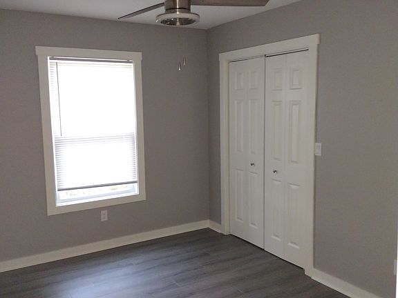 5th image of 410 W Scott St