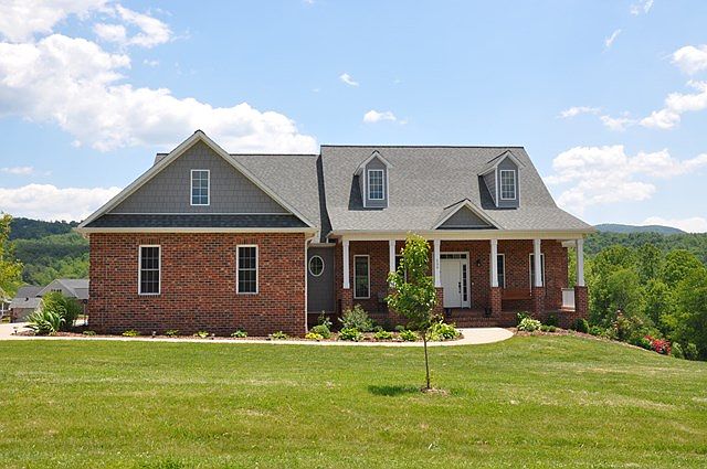 1st image of 539 Peterson Farm Dr