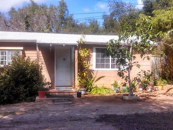 4th image of 3562 Hollyberry Dr