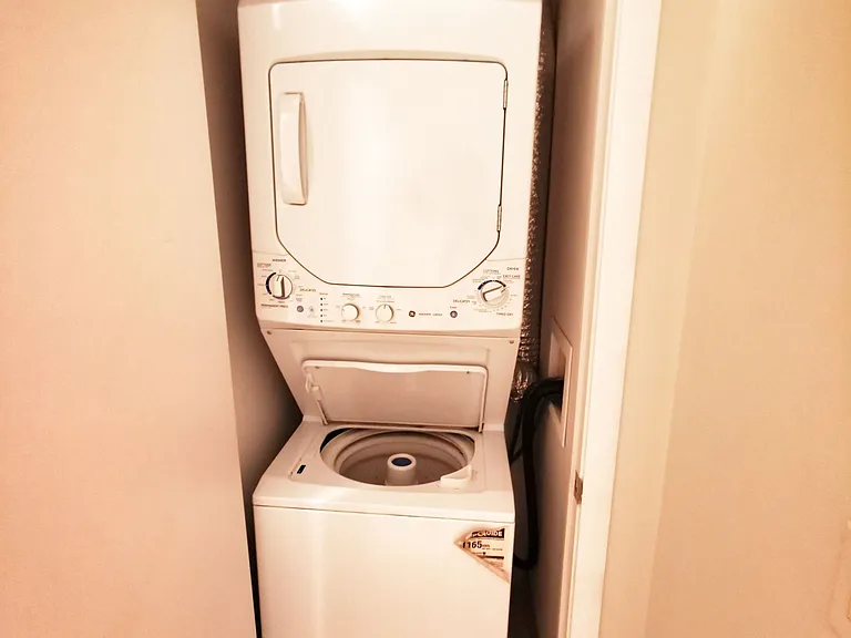 36 Lisgar St #2207E — Photo 12