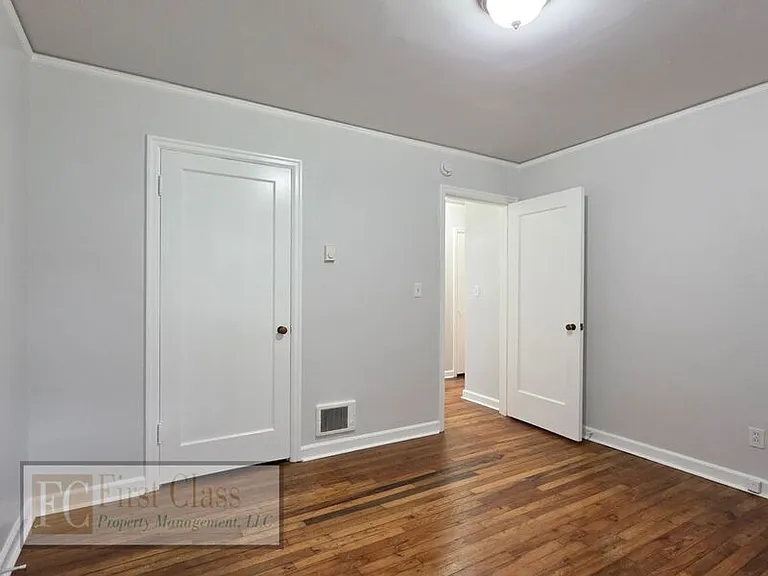 5735 N Montana Ave — Photo 11