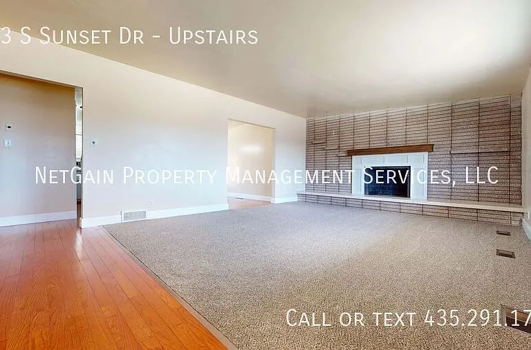 643 S Sunset Dr #UPSTAIRS — Photo 2