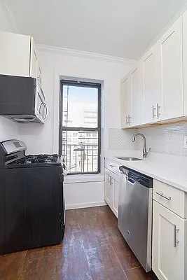 Rented by REAL New York | media 16