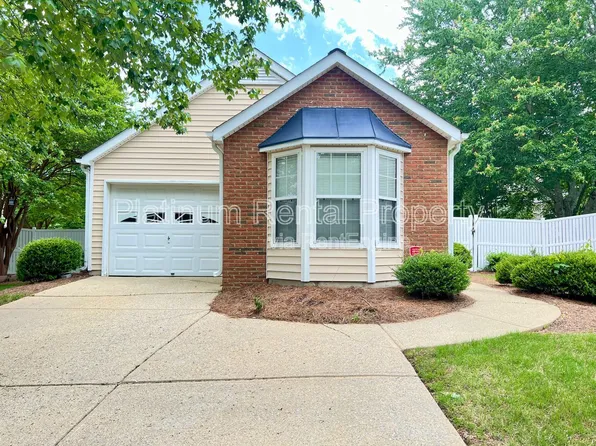 725 Avening Ct, Milton, GA 30004