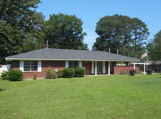 507 10th St NE, Springhill, LA 71075