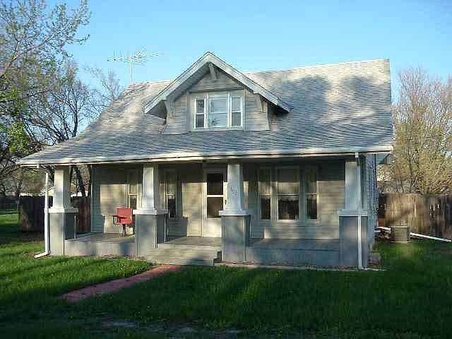 1st image of 302 N Washington St
