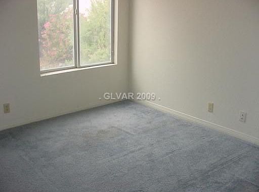 4th image of 2705 Beachside Ct